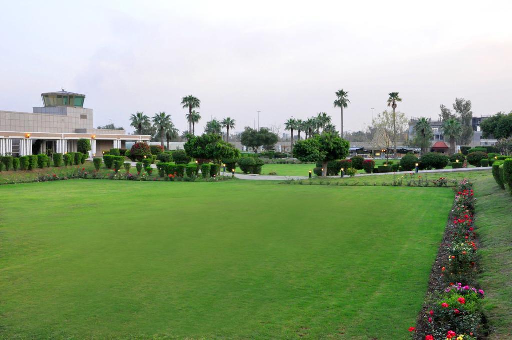 Royal Tulip Alrasheed Hotel Baghdād Zewnętrze zdjęcie